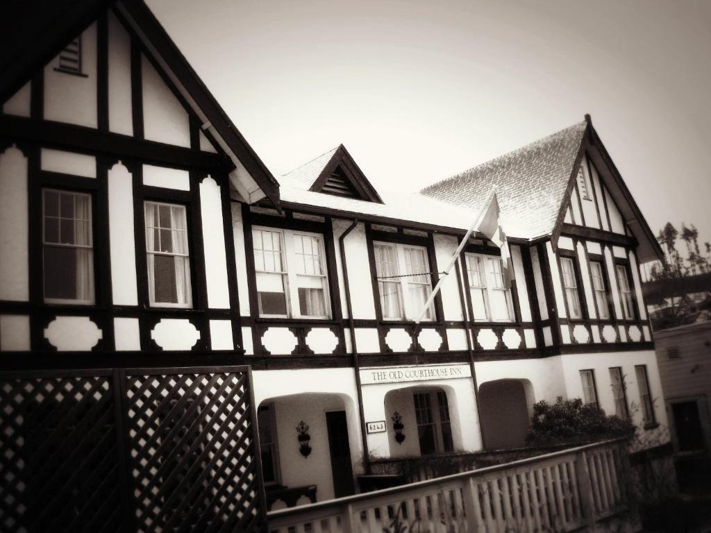 The Old Courthouse Inn Powell River Pokoj fotografie