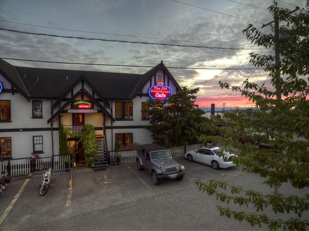 The Old Courthouse Inn Powell River Exteriér fotografie