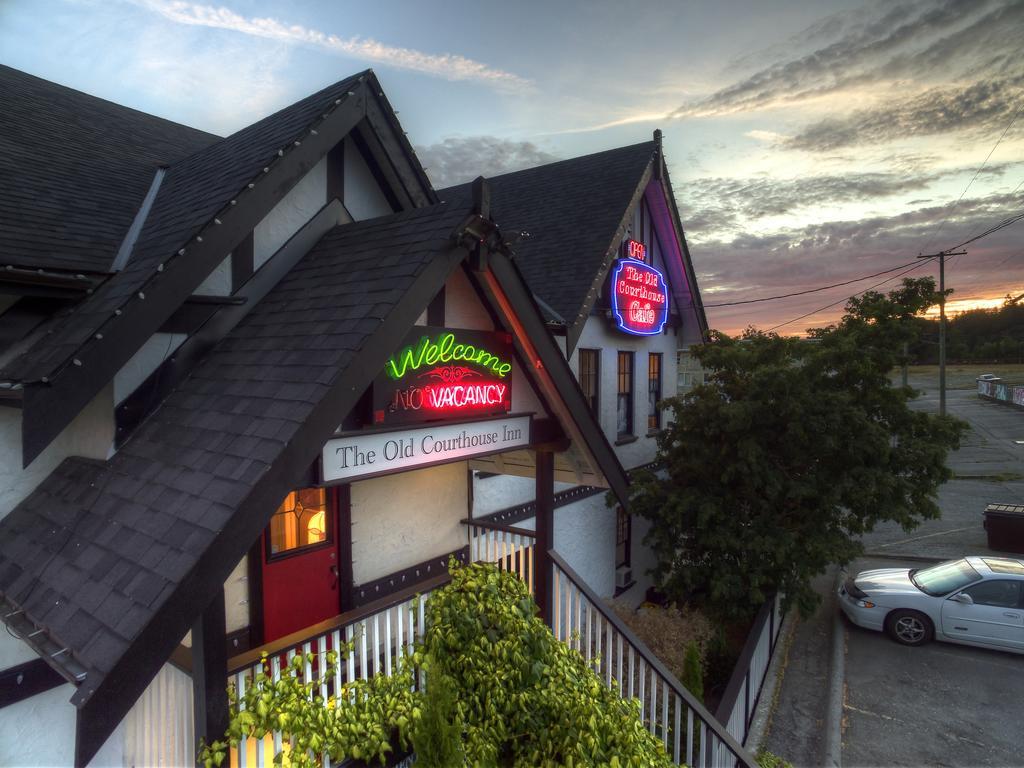 The Old Courthouse Inn Powell River Exteriér fotografie