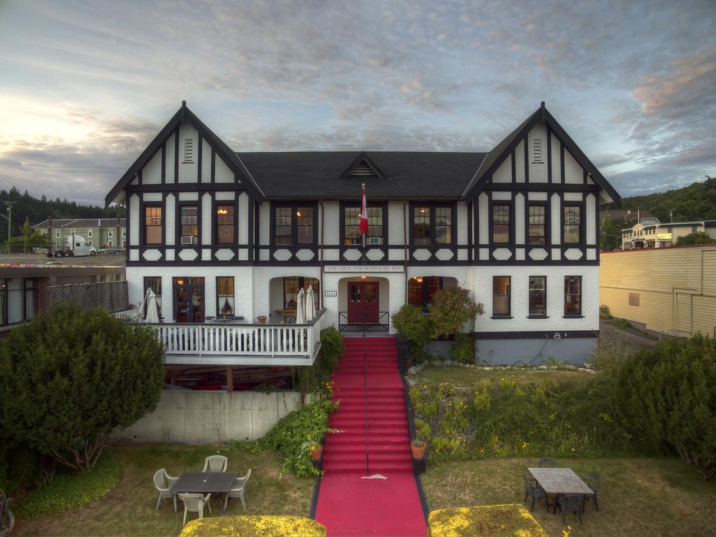 The Old Courthouse Inn Powell River Exteriér fotografie