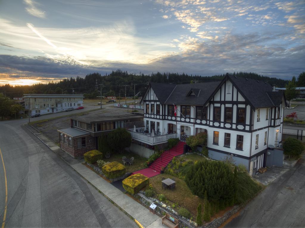 The Old Courthouse Inn Powell River Exteriér fotografie