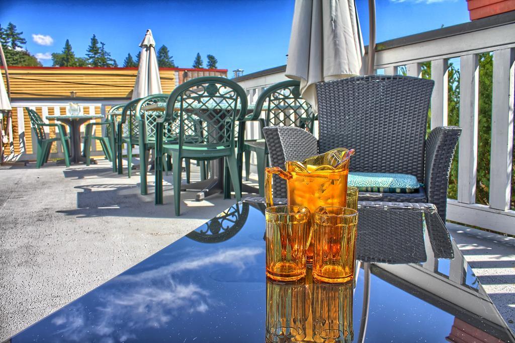 The Old Courthouse Inn Powell River Exteriér fotografie
