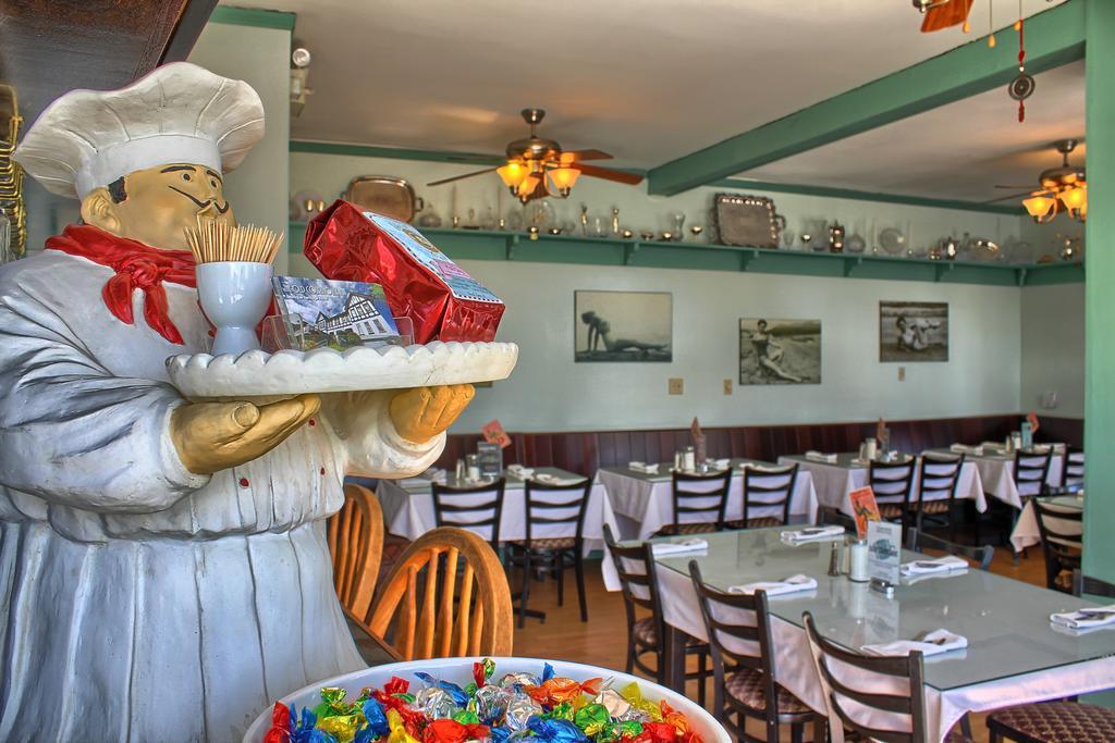 The Old Courthouse Inn Powell River Exteriér fotografie