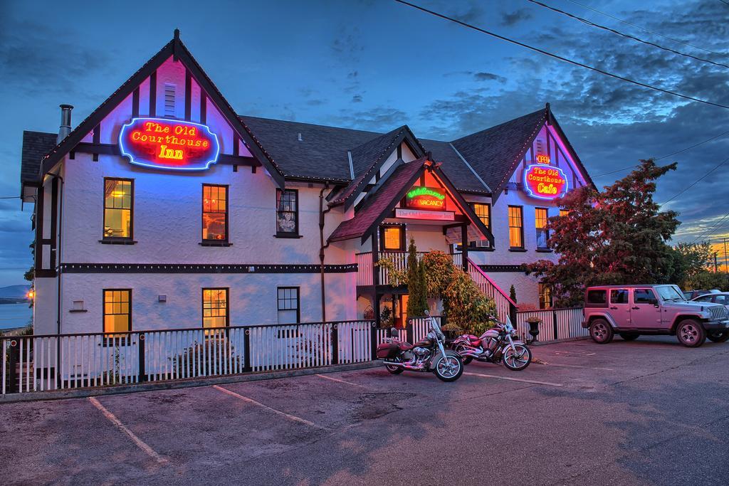 The Old Courthouse Inn Powell River Exteriér fotografie