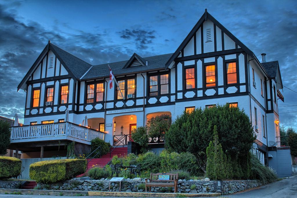 The Old Courthouse Inn Powell River Exteriér fotografie