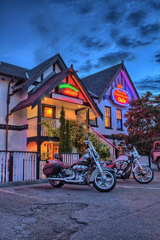 The Old Courthouse Inn Powell River Exteriér fotografie