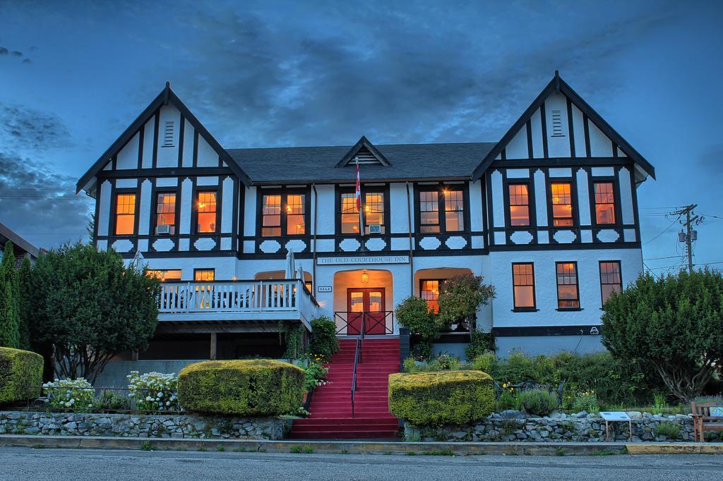 The Old Courthouse Inn Powell River Exteriér fotografie