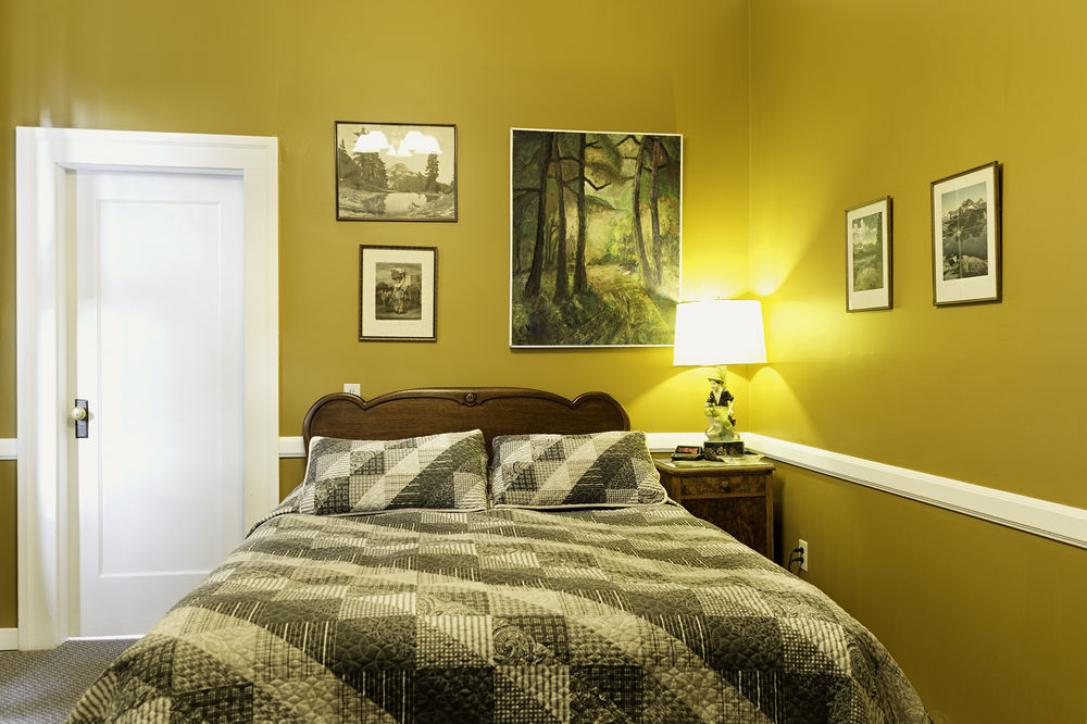 The Old Courthouse Inn Powell River Exteriér fotografie